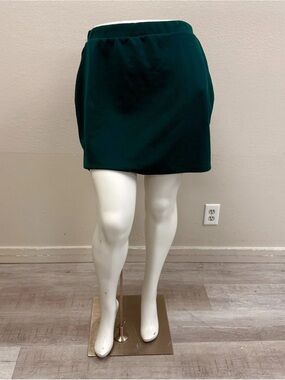 ModCloth Dark Green Pull-On Mini Skirt - Size 2X